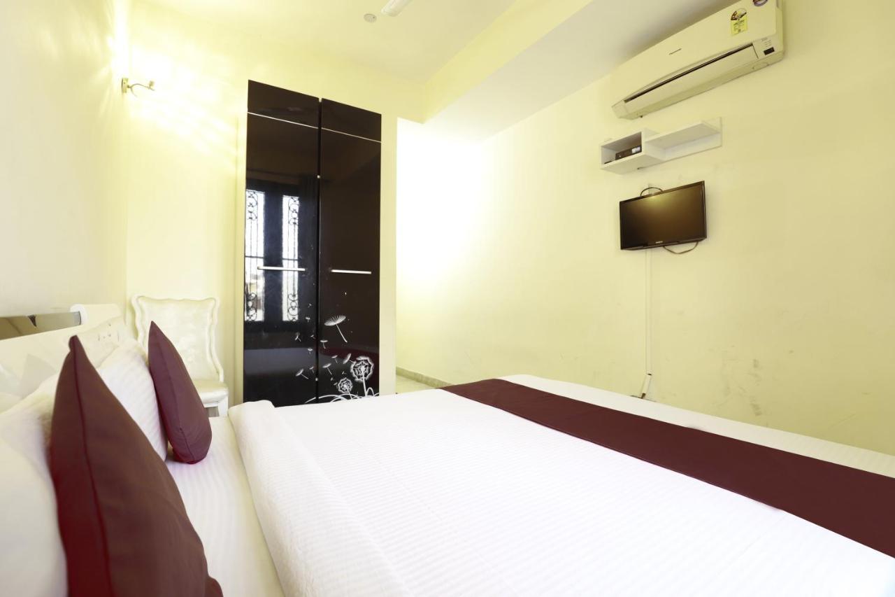 Hotel Livia Residency Yeni Delhi Dış mekan fotoğraf