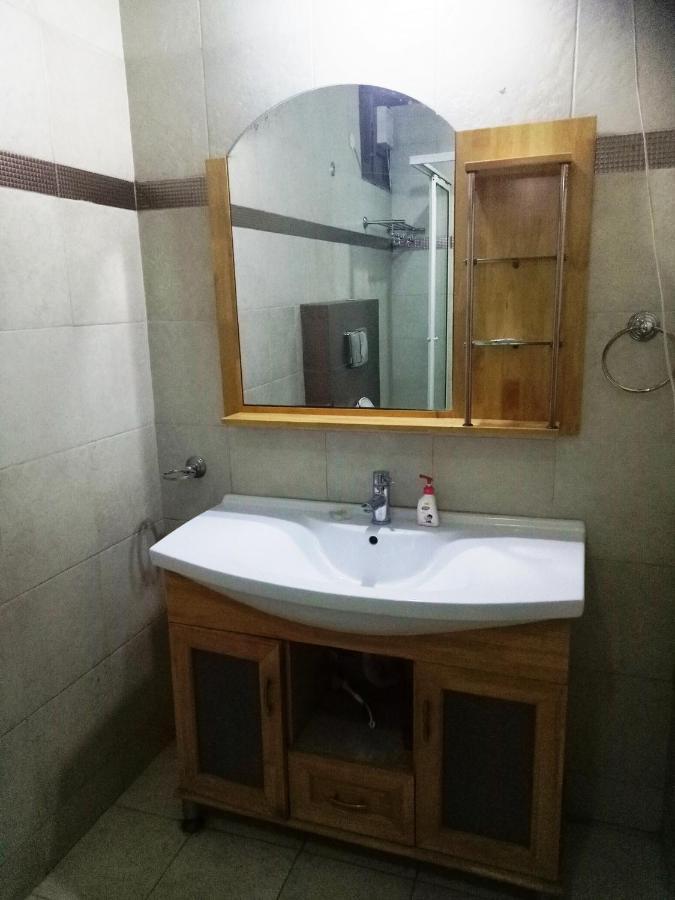 Hotel Livia Residency Yeni Delhi Dış mekan fotoğraf