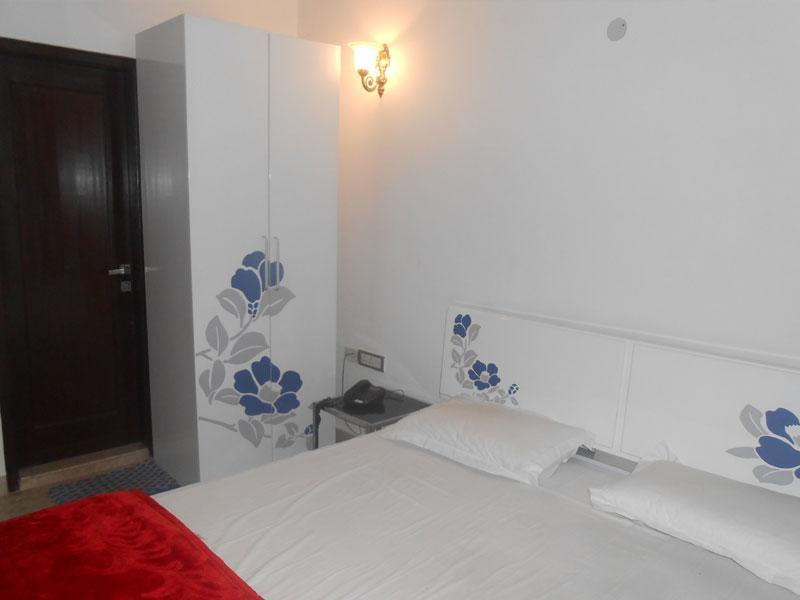 Hotel Livia Residency Yeni Delhi Dış mekan fotoğraf