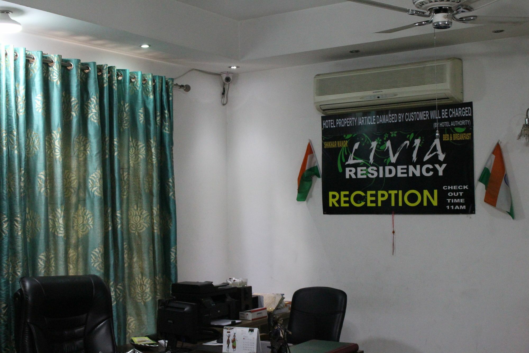 Hotel Livia Residency Yeni Delhi Dış mekan fotoğraf